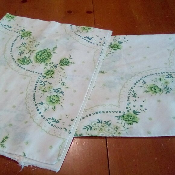 Cutter Linens/Caldwell Pillowcases to Repurpose for Quilts and More - Set of 2 - Picture 7 of 7